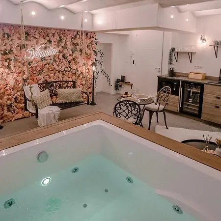 Suite Romantique Avec Jacuzzi - Hypercentre, Comedie Montpellier Exterior photo