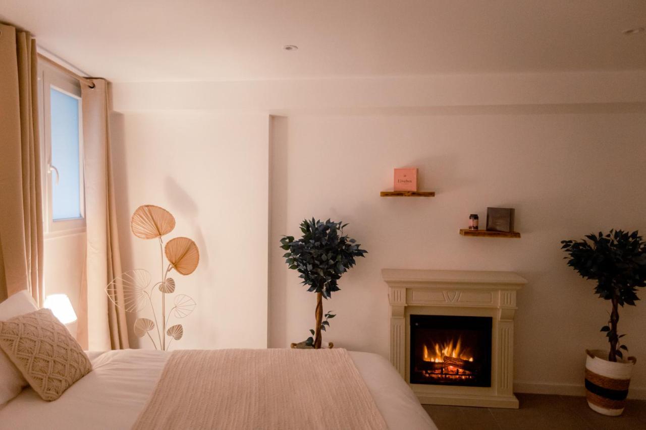 Romantique Avec Jacuzzi - Hypercentre, Comedie Apartment Montpellier