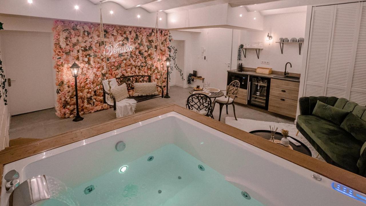 Romantique Avec Jacuzzi - Hypercentre, Comedie Montpellier